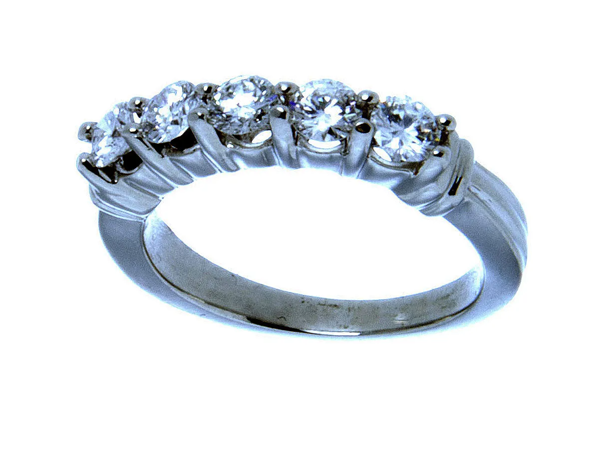 Platinum 1.00ct Diamond Wedding Band